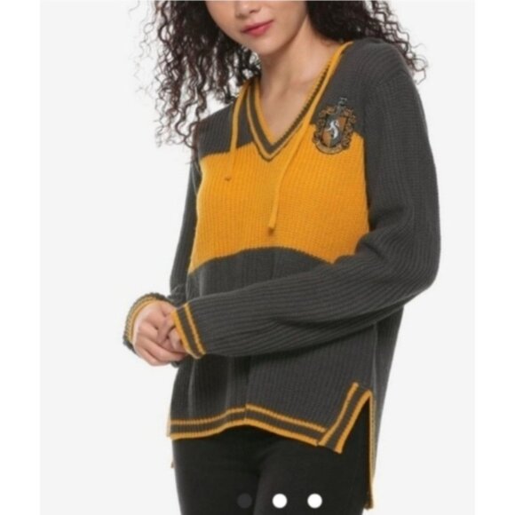 Hot Topic New Size XS Harry Potter Hufflepuff Stripe Hooded Pullover Sweater - Picture 1 of 16